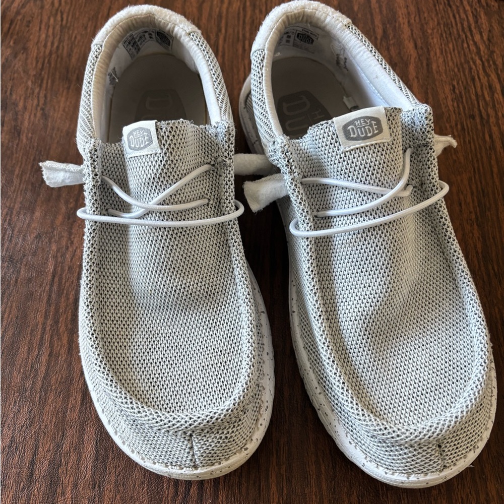 Hey Dude Men's 10 Stone White Slip On Comfort Wally Stretch Sox Moccasin Loafers
